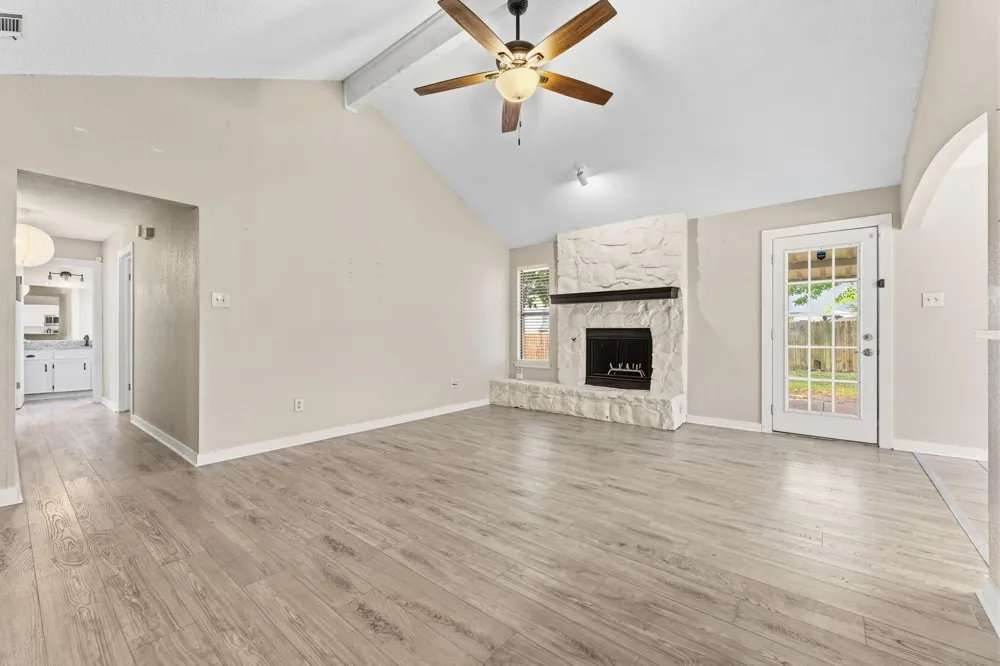 2401 Lasso Drive Round Rock, TX 78681