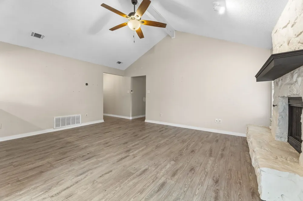 2401 Lasso Drive Round Rock, TX 78681