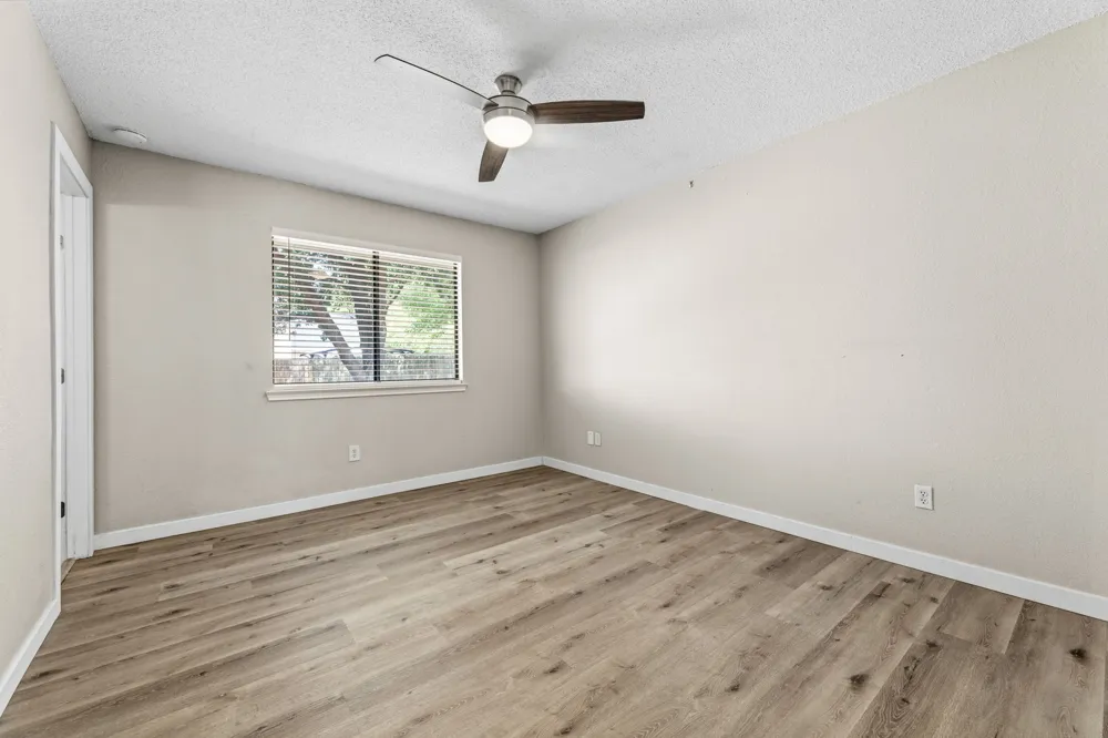 2401 Lasso Drive Round Rock, TX 78681