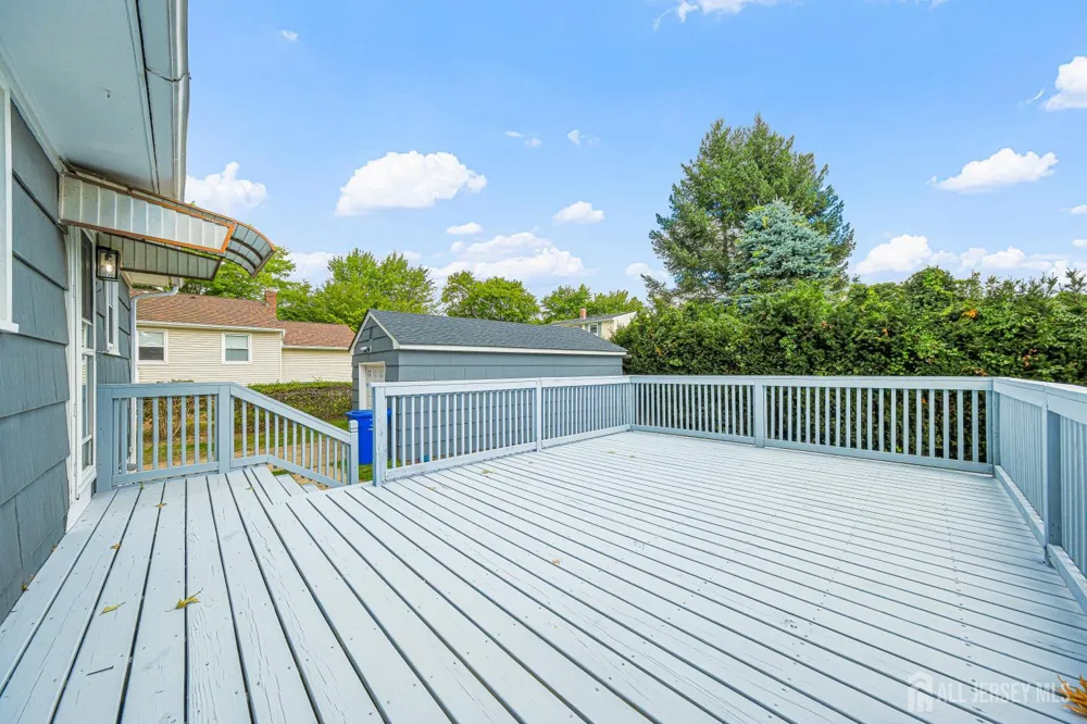 173 Howe Place Piscataway, NJ 08854