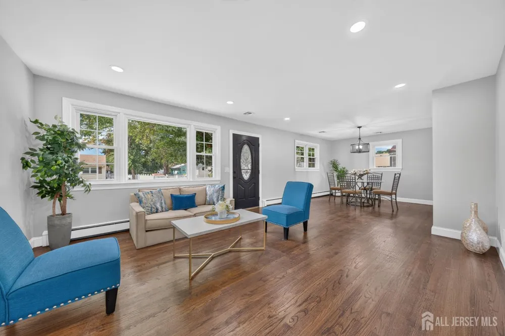 173 Howe Place Piscataway, NJ 08854