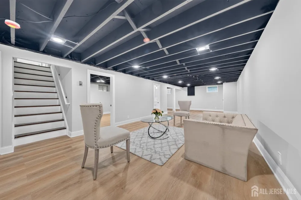 173 Howe Place Piscataway, NJ 08854