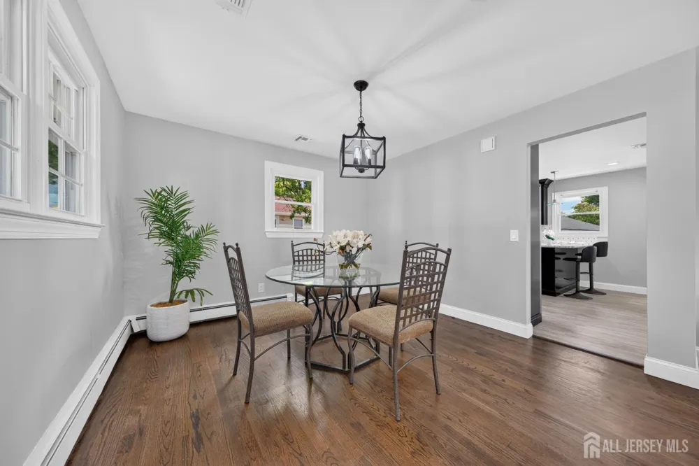 173 Howe Place Piscataway, NJ 08854