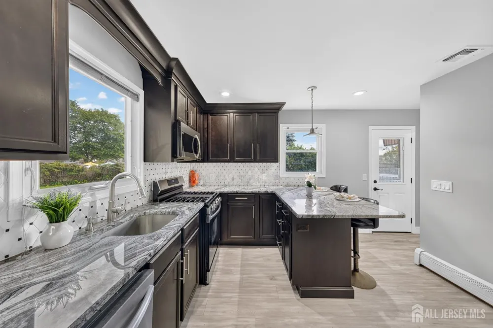173 Howe Place Piscataway, NJ 08854