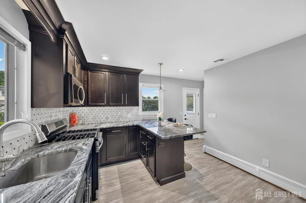 173 Howe Place Piscataway, NJ 08854