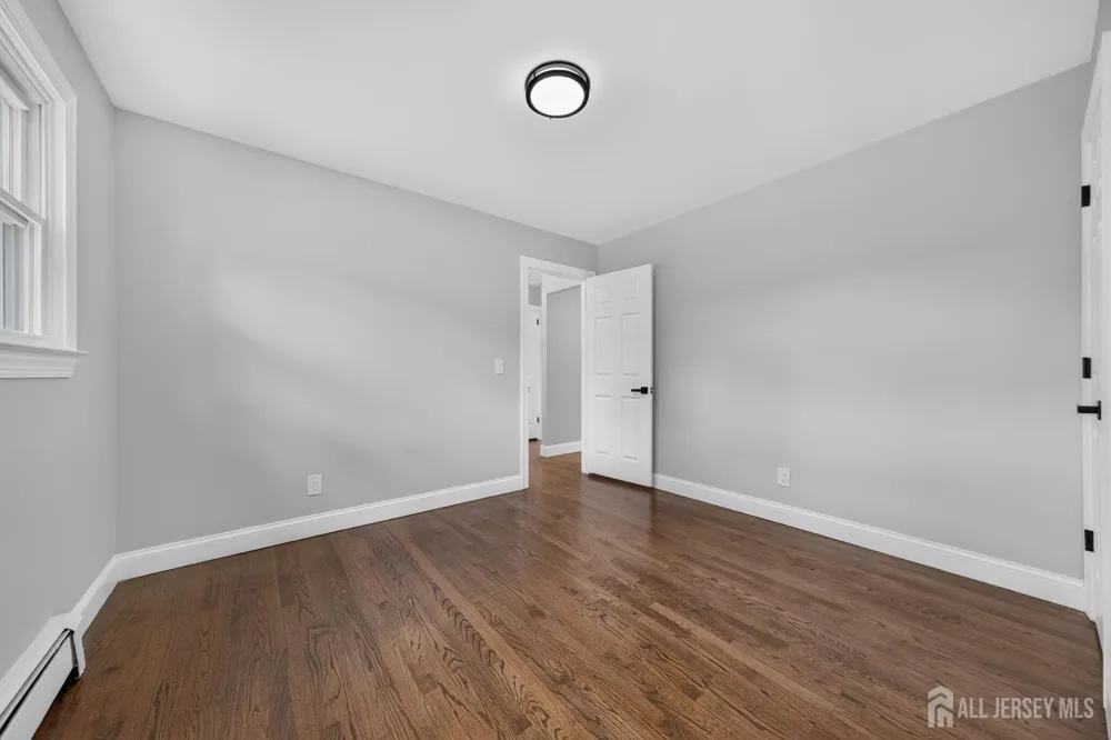 173 Howe Place Piscataway, NJ 08854