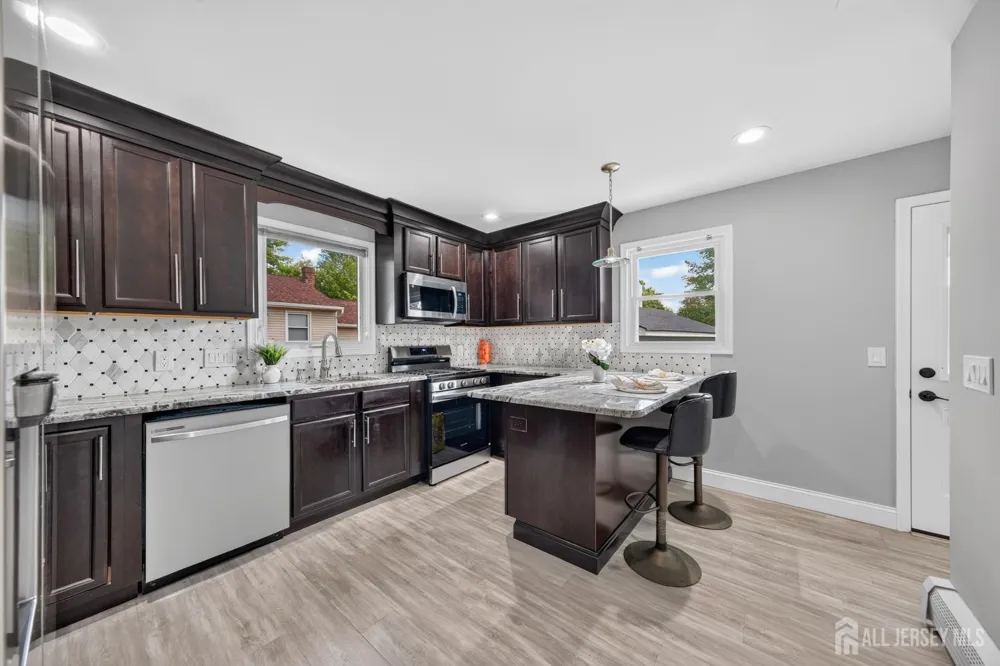 173 Howe Place Piscataway, NJ 08854