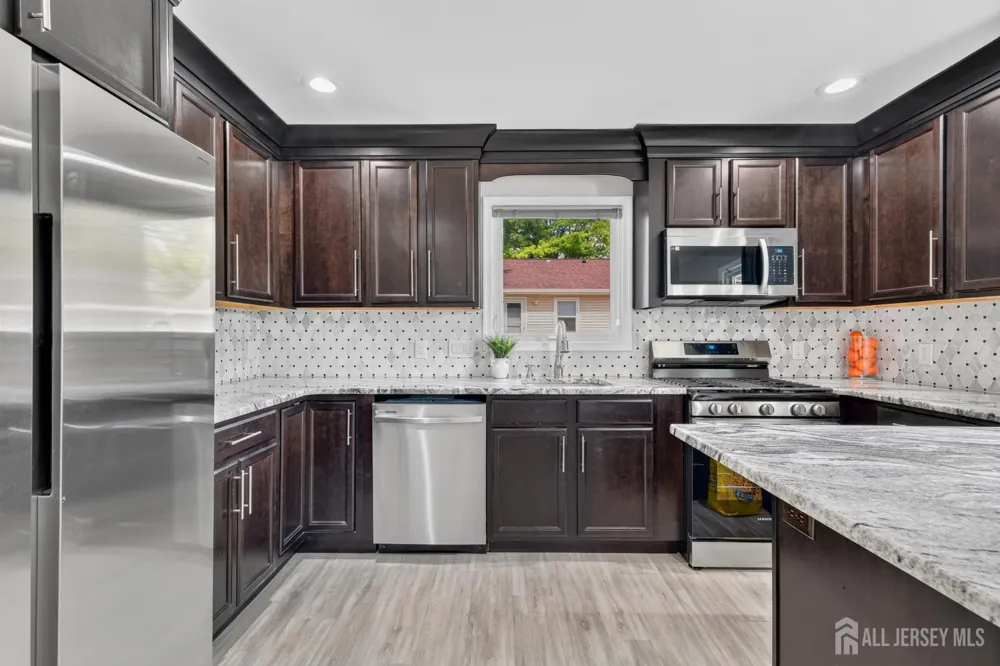 173 Howe Place Piscataway, NJ 08854