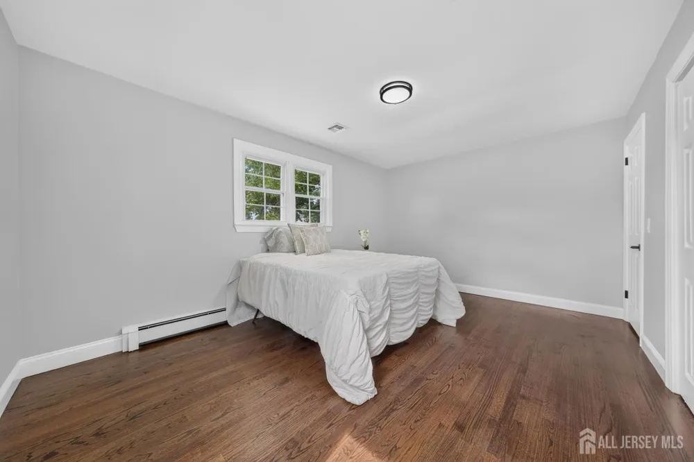 173 Howe Place Piscataway, NJ 08854