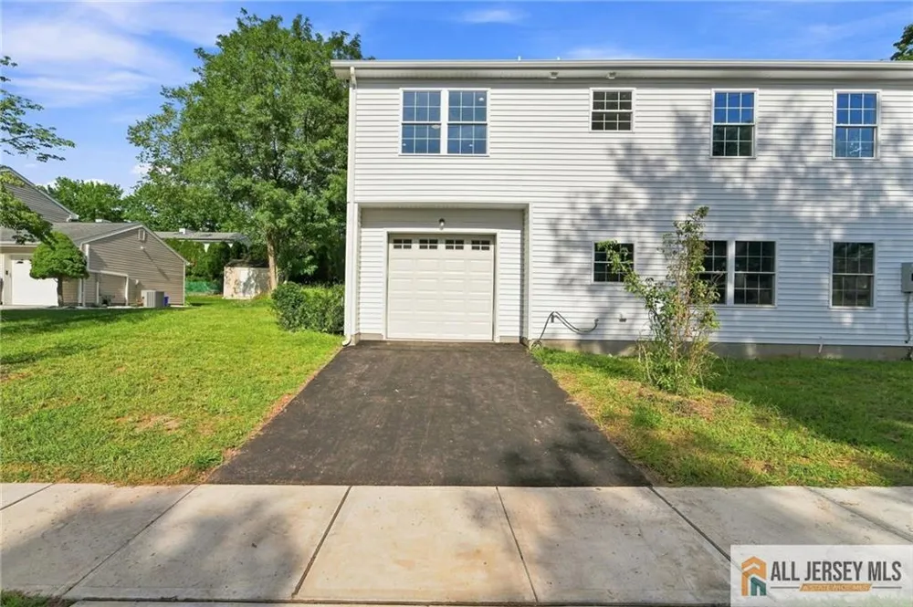 146 Hillside Avenue Piscataway, NJ 08854