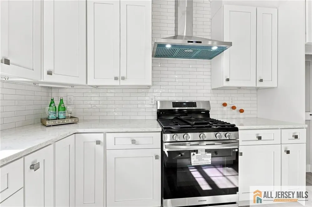 146 Hillside Avenue Piscataway, NJ 08854