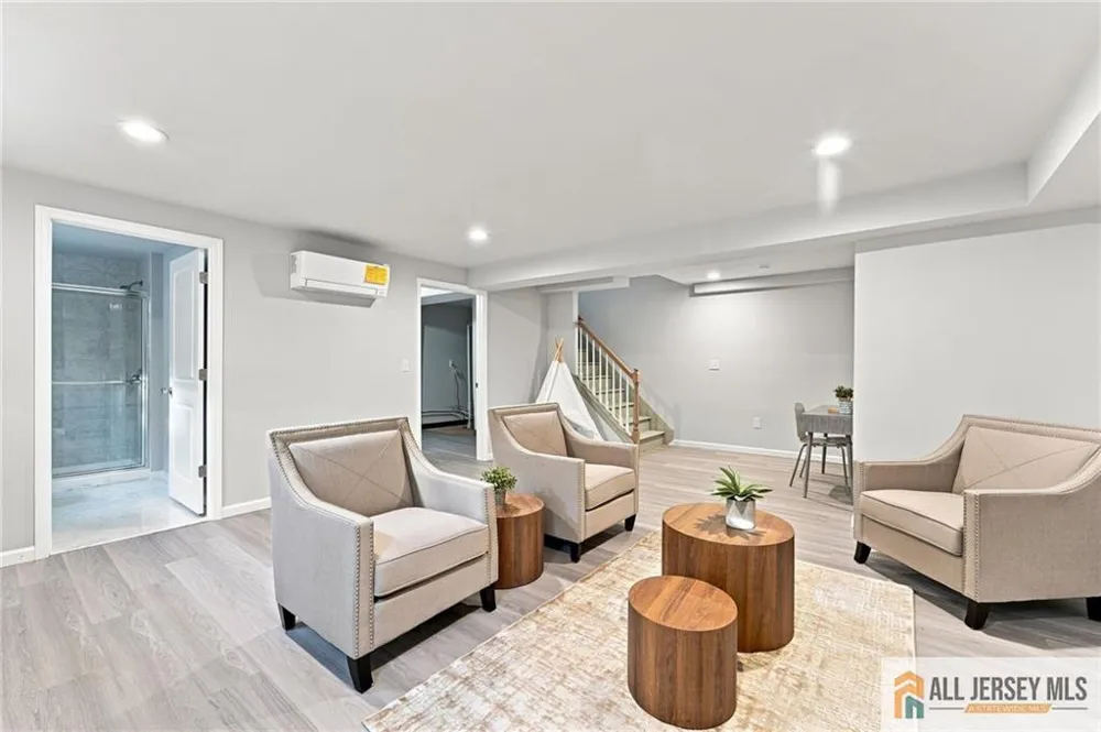 146 Hillside Avenue Piscataway, NJ 08854