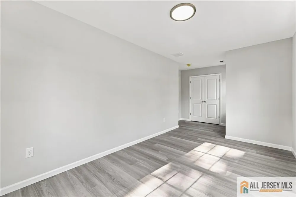 146 Hillside Avenue Piscataway, NJ 08854
