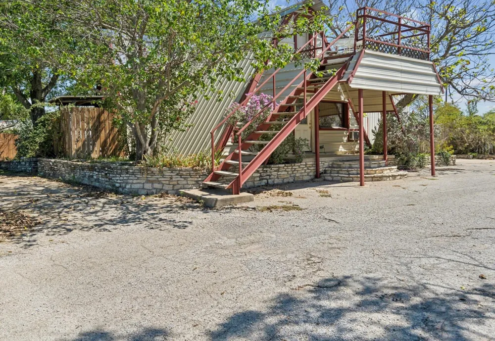157 Business Boulevard Granbury, TX 76049