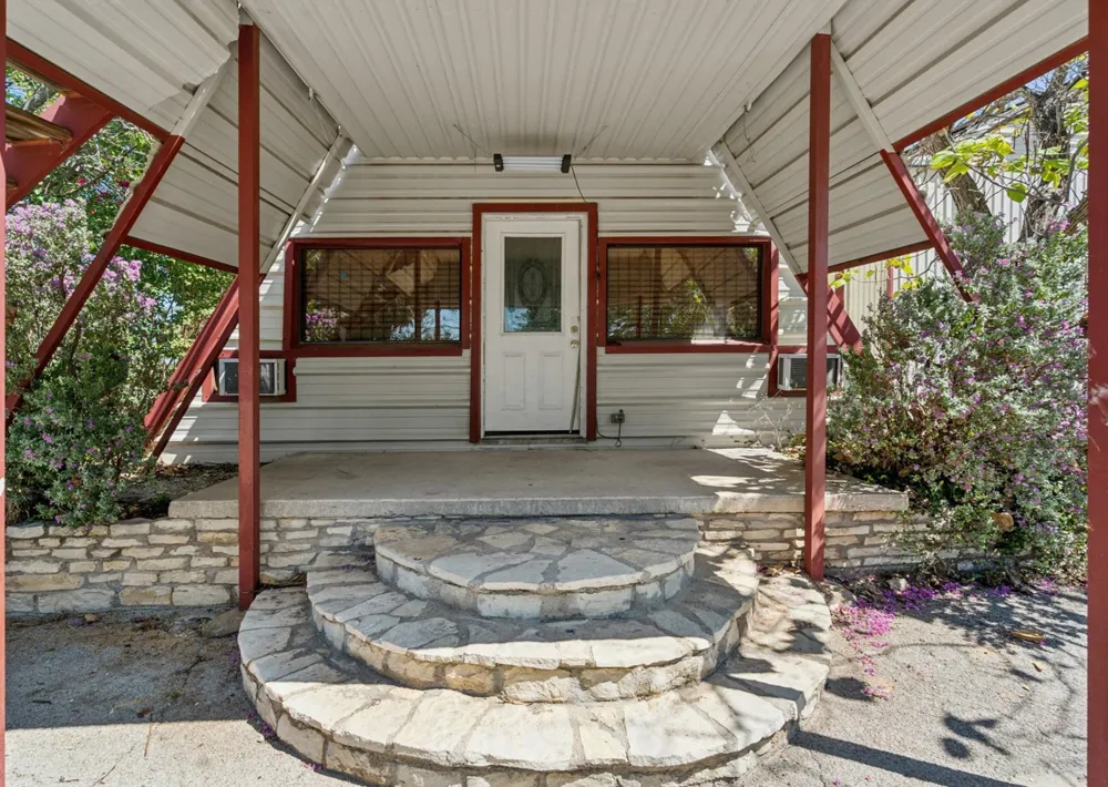 157 Business Boulevard Granbury, TX 76049