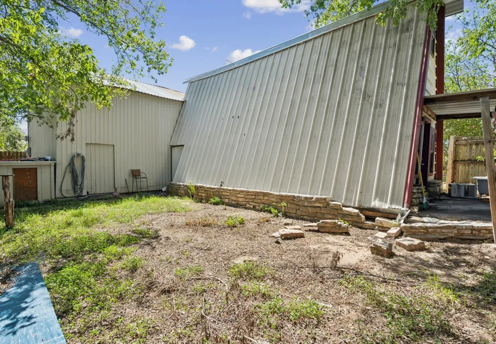 157 Business Boulevard Granbury, TX 76049