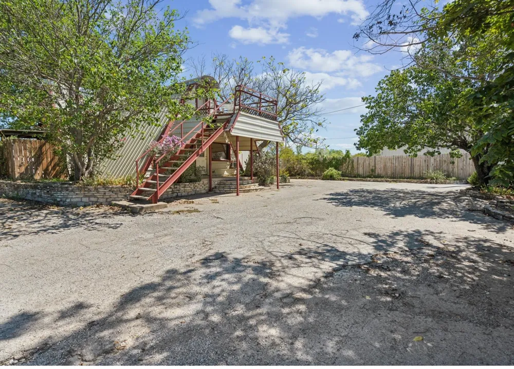 157 Business Boulevard Granbury, TX 76049
