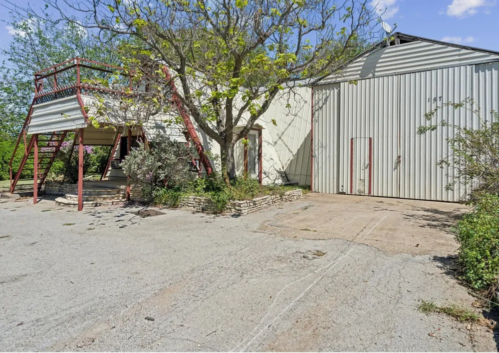 157 Business Boulevard Granbury, TX 76049