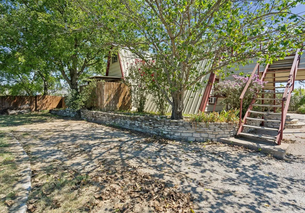 157 Business Boulevard Granbury, TX 76049