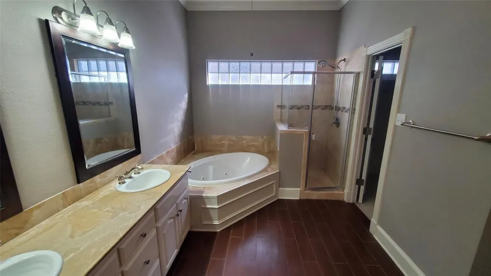 3550 Knight Street Dallas, TX 75219