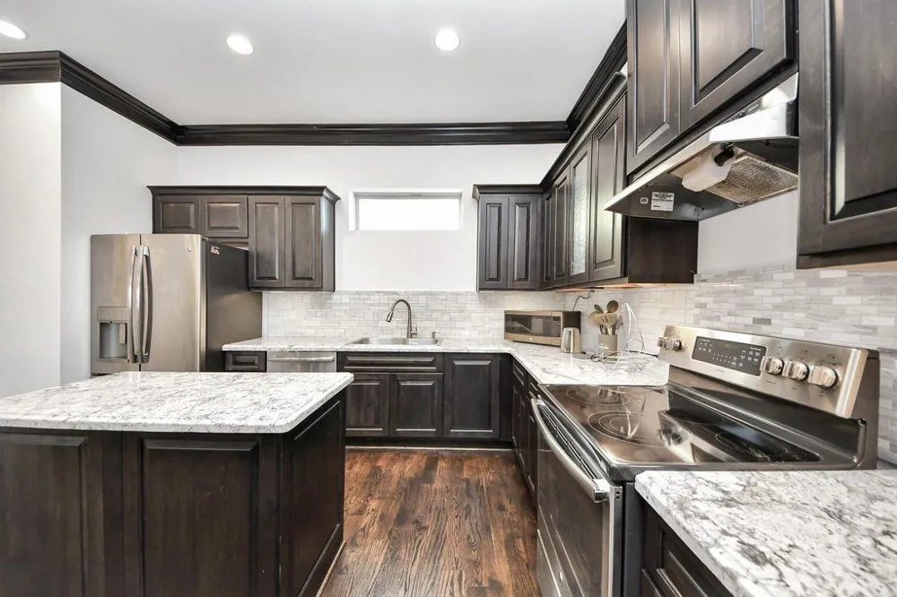 146 Carson Court Houston, TX 77004