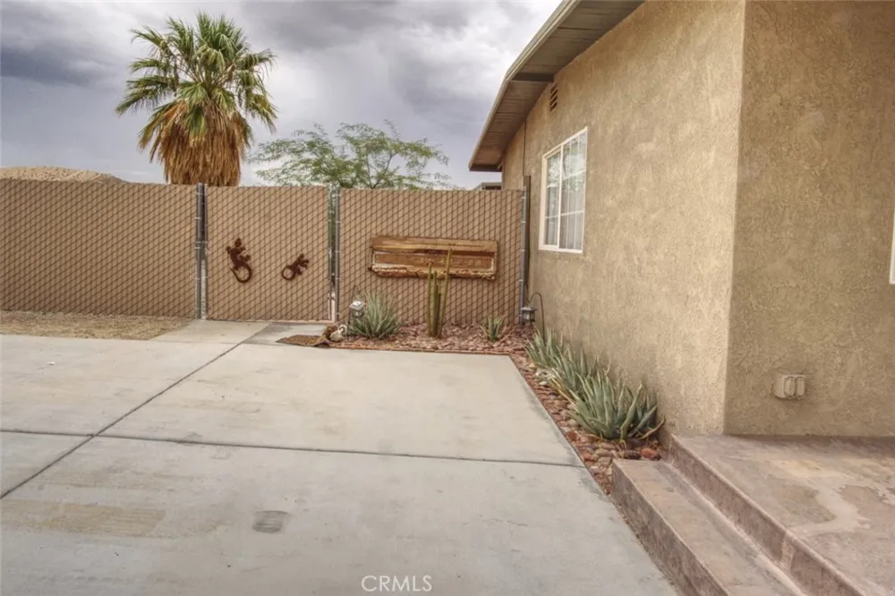 74885 Amboy Road 29 Palms, CA 92277