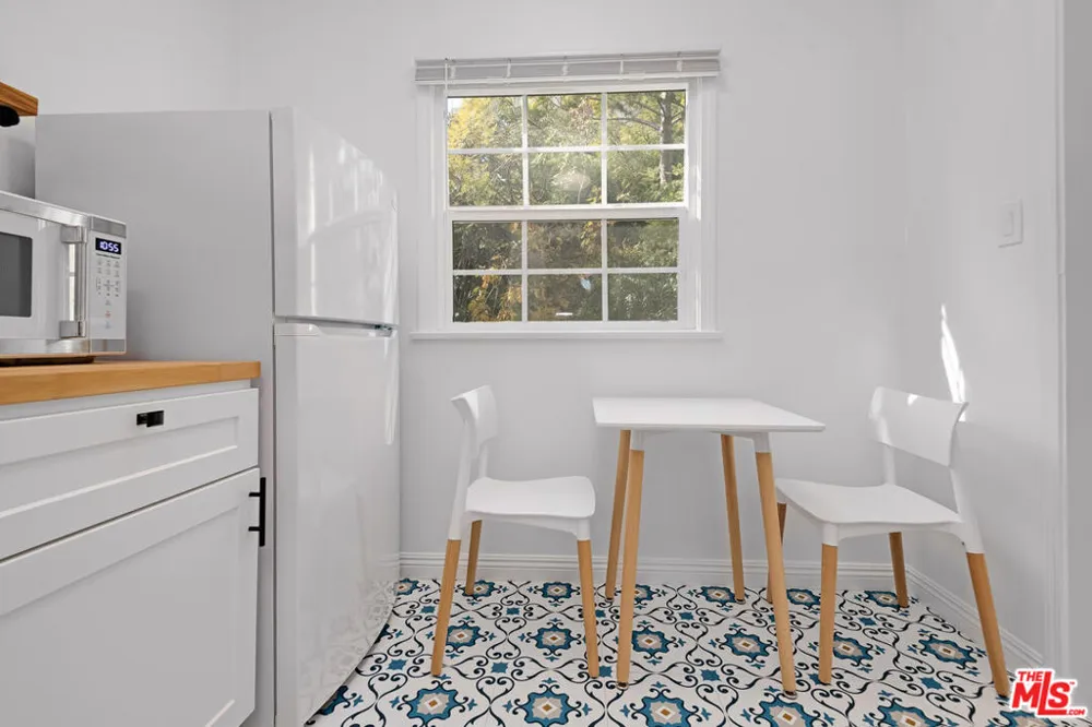 407 Shirley Place #3/4 Beverly Hills, CA 90212