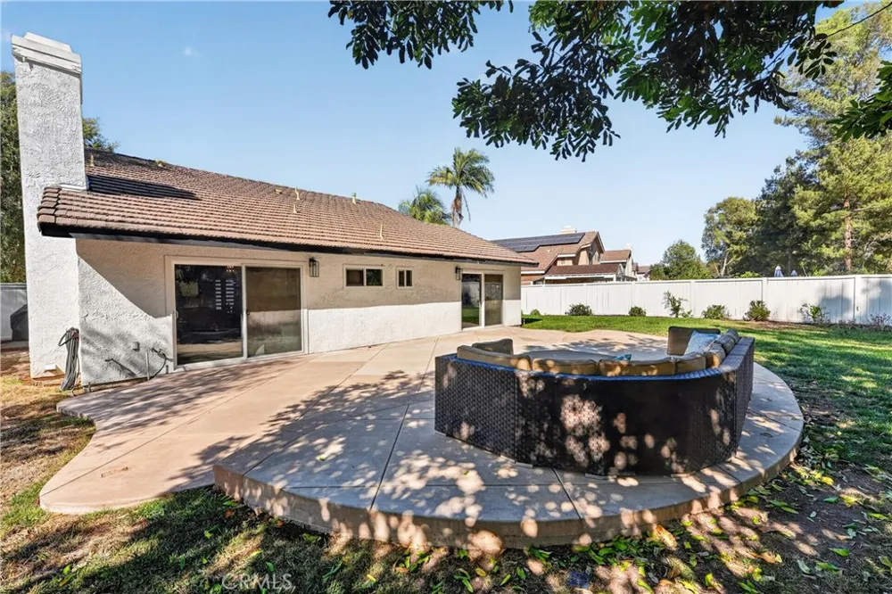 24604 Via Vallarta Yorba Linda, CA 92887