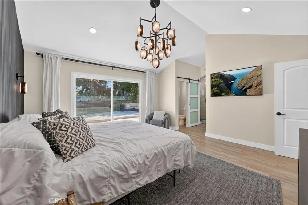 24604 Via Vallarta Yorba Linda, CA 92887