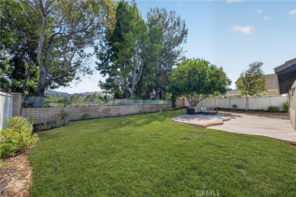 24604 Via Vallarta Yorba Linda, CA 92887