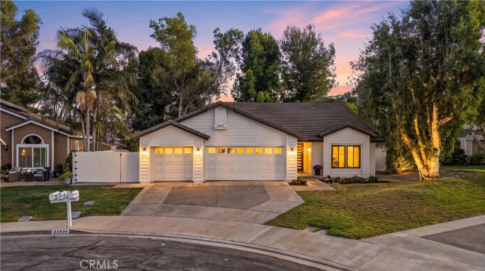 24604 Via Vallarta Yorba Linda, CA 92887