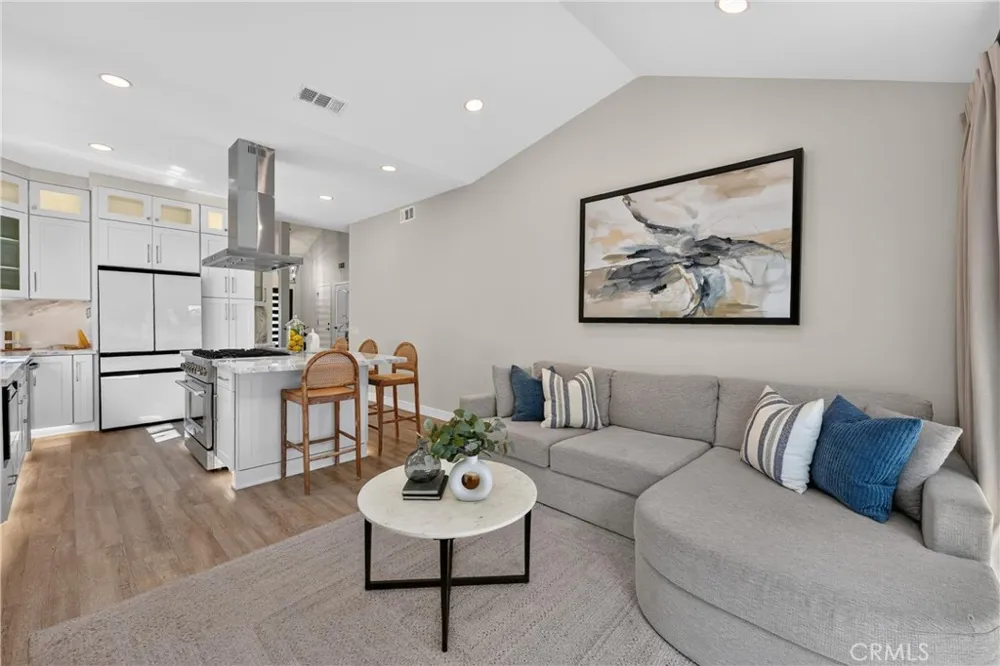 24604 Via Vallarta Yorba Linda, CA 92887