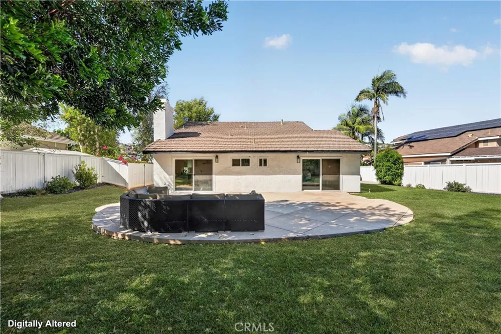 24604 Via Vallarta Yorba Linda, CA 92887