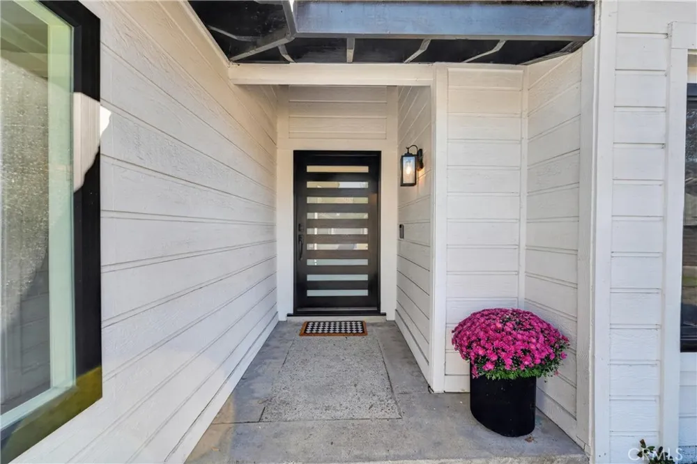 24604 Via Vallarta Yorba Linda, CA 92887