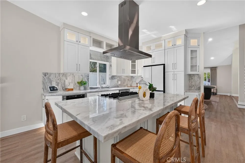 24604 Via Vallarta Yorba Linda, CA 92887