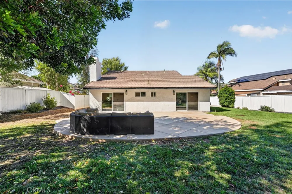 24604 Via Vallarta Yorba Linda, CA 92887
