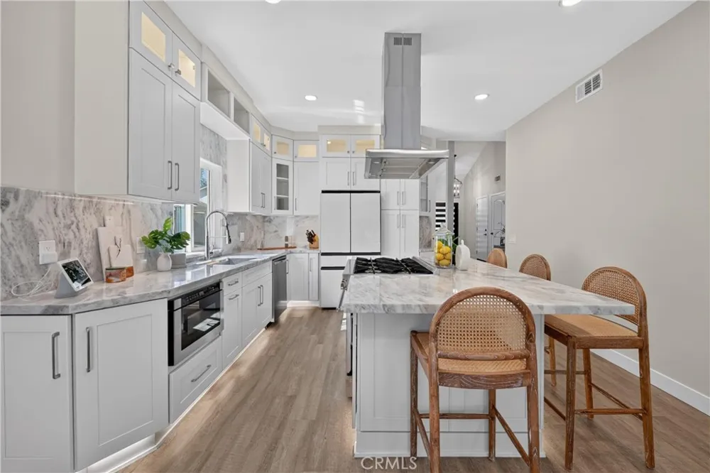 24604 Via Vallarta Yorba Linda, CA 92887
