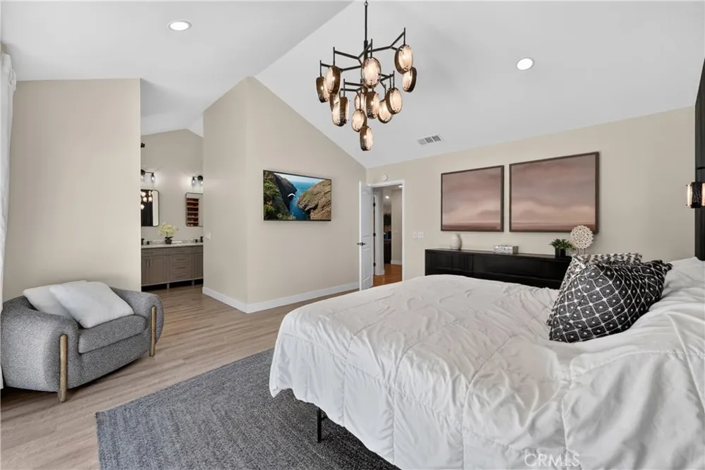 24604 Via Vallarta Yorba Linda, CA 92887