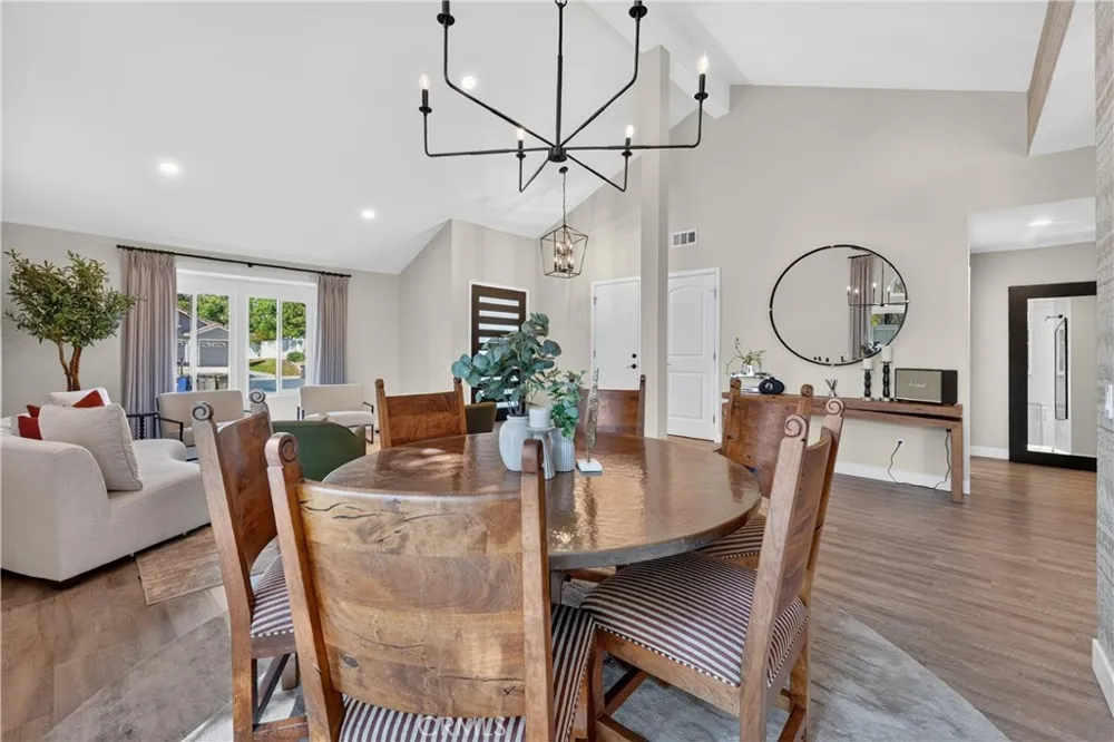 24604 Via Vallarta Yorba Linda, CA 92887