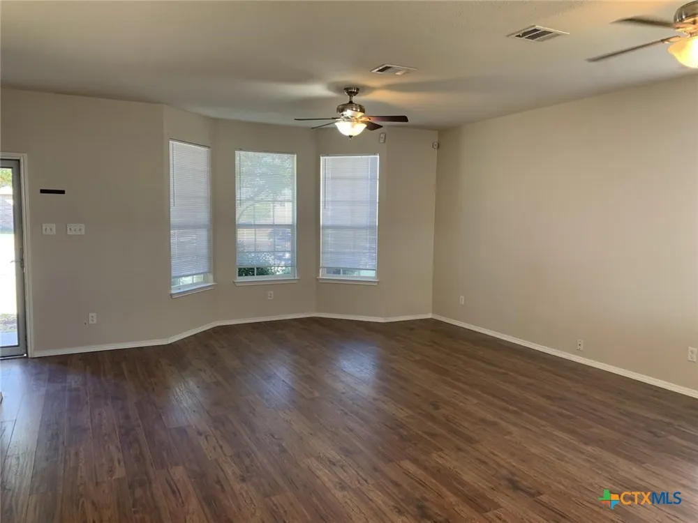 5506 Bridgewood Drive Killeen, TX 76549