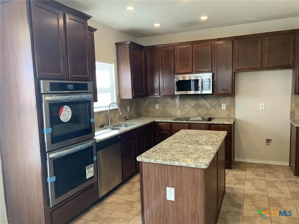 5506 Bridgewood Drive Killeen, TX 76549