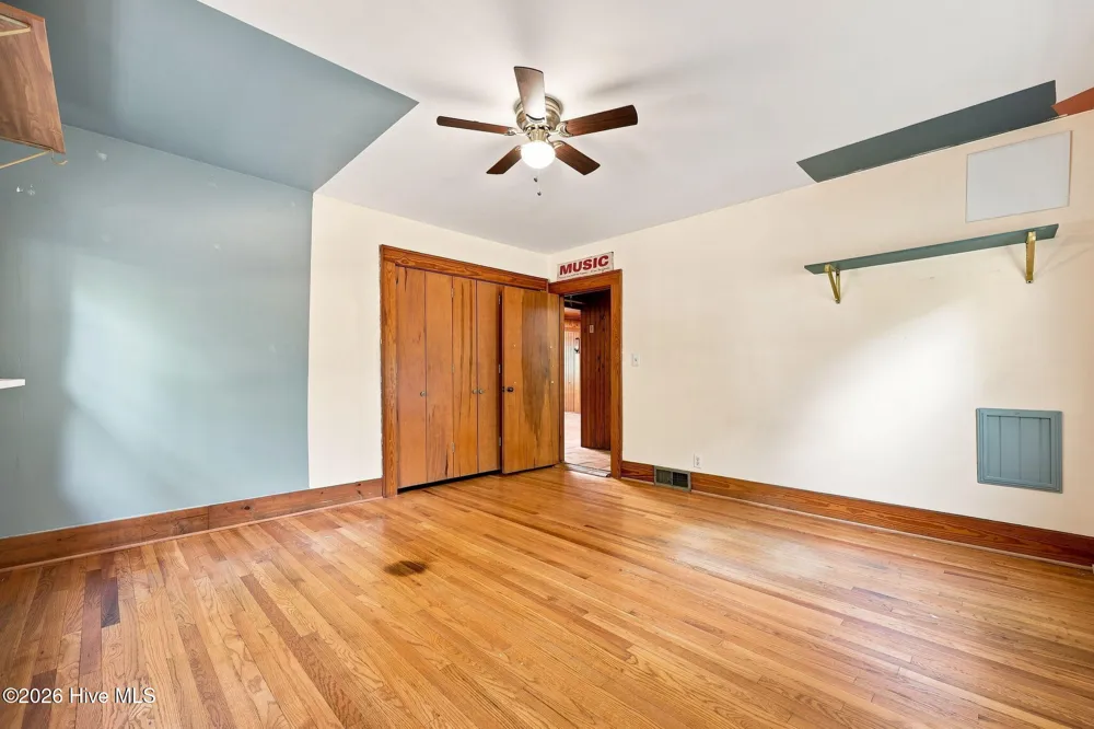 2503 E 5th Street Greenville, NC 27858