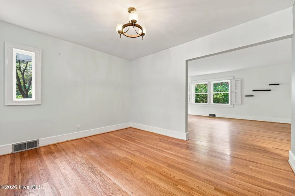 2503 E 5th Street Greenville, NC 27858