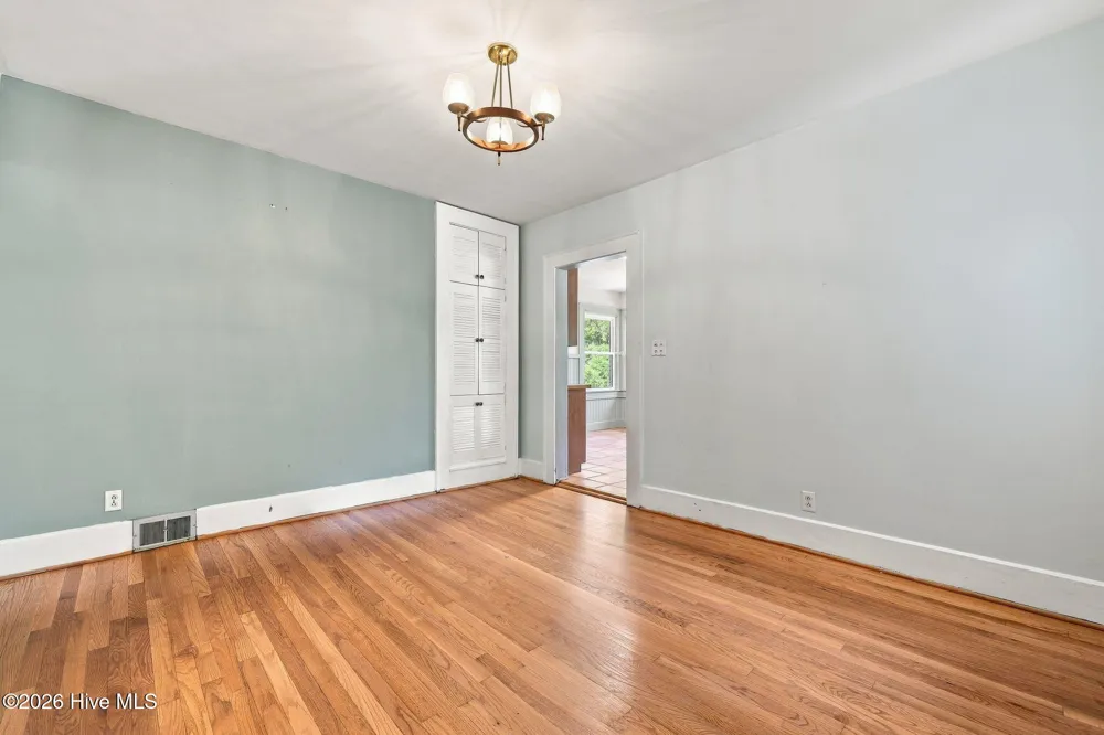 2503 E 5th Street Greenville, NC 27858