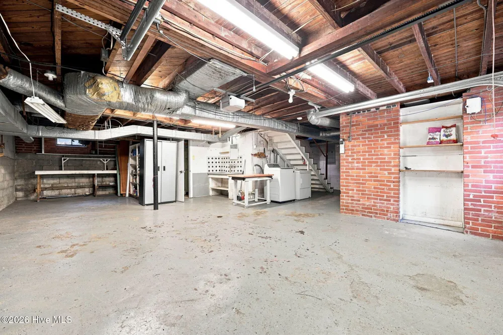 2503 E 5th Street Greenville, NC 27858