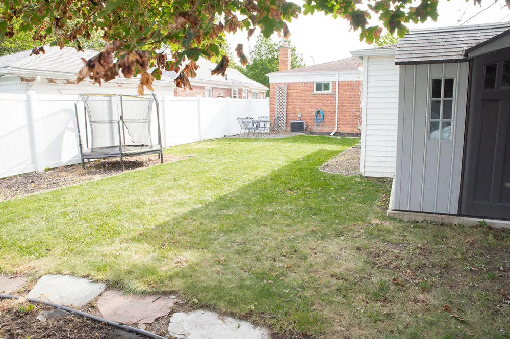 3310 Birchwood Street Trenton, MI 48183