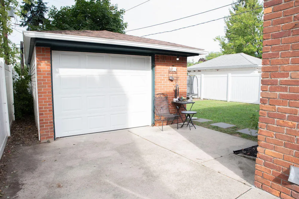 3310 Birchwood Street Trenton, MI 48183