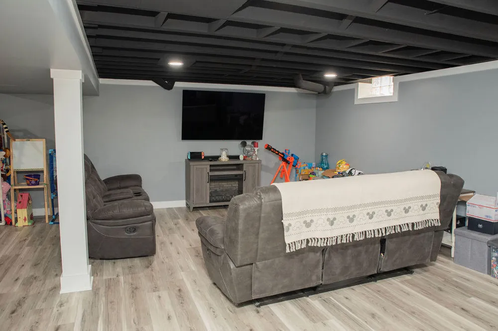 3310 Birchwood Street Trenton, MI 48183