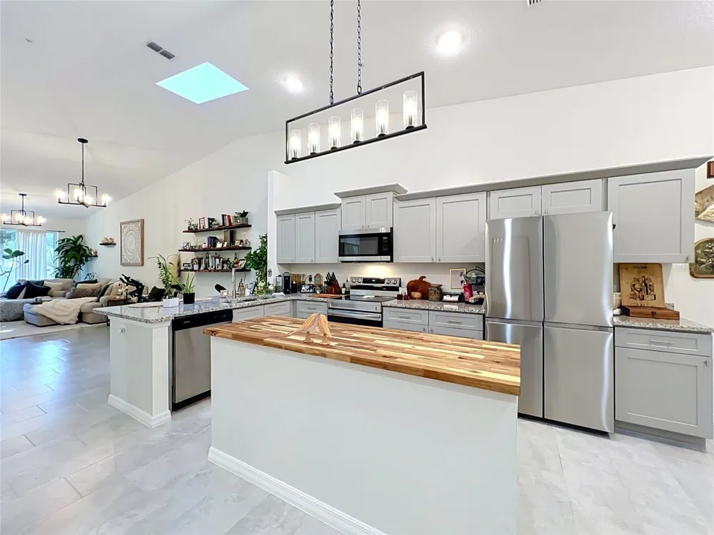 1415 OAK PLACE #D Apopka, FL 32712