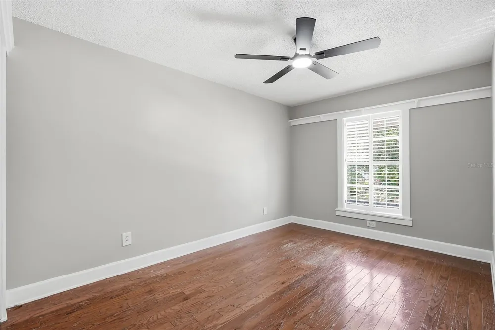 11729 WESSON CIRCLE E Tampa, FL 33618